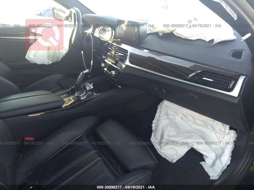 بی ئێم دەبڵیو سیریەس 5